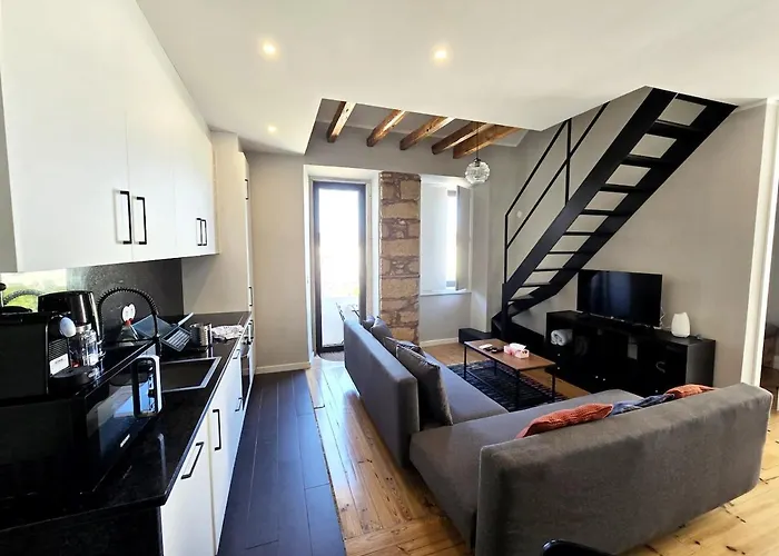 Santa Clara Heights -3 Bdr By Feelcoimbra